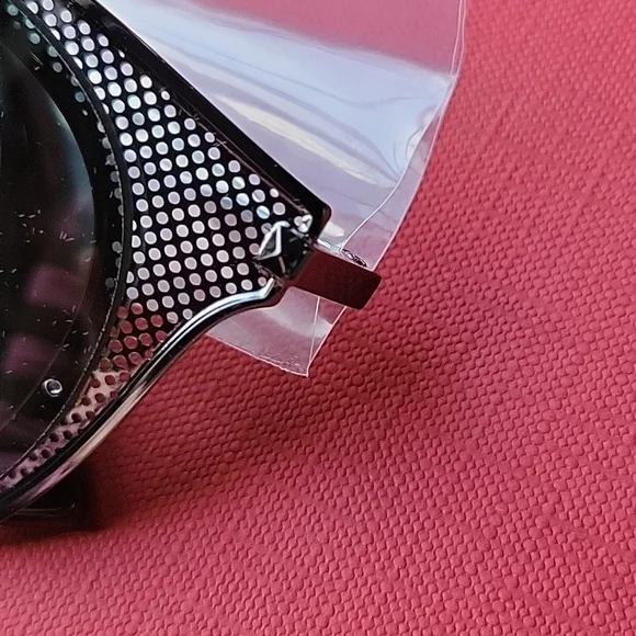 COPY NWT Valentino COMPLETE Rockstud Aviator Cat Eye Sunglasses.